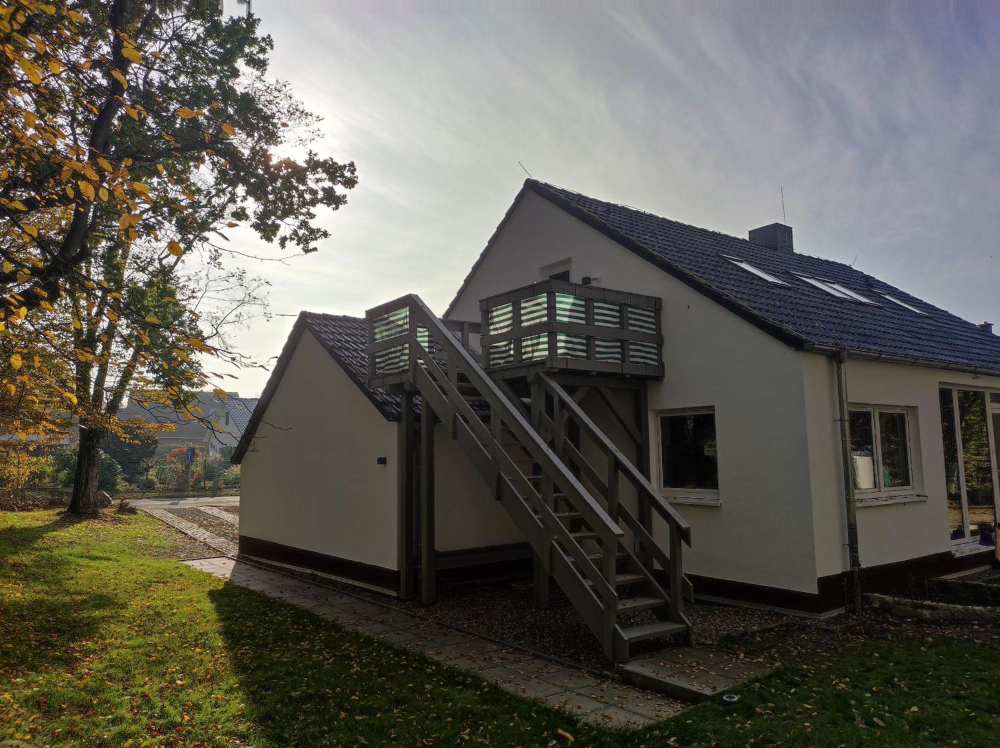 Moderne Ferienwohnung Fuer Familien Im Dachgeschoss Bosau Exterior foto